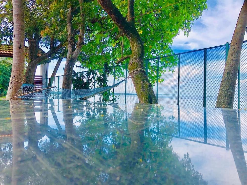 Saro Lake County Kumarakom Exterior photo