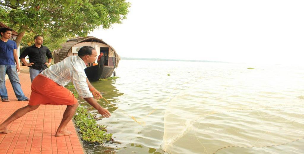 Saro Lake County Kumarakom Exterior photo